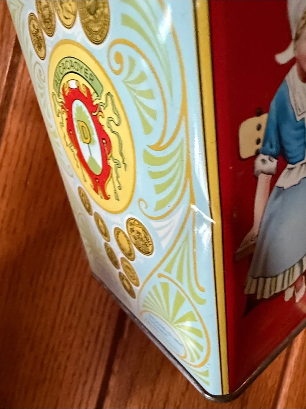 Droste's Cocoa Vintage Red Tin with Green Lid